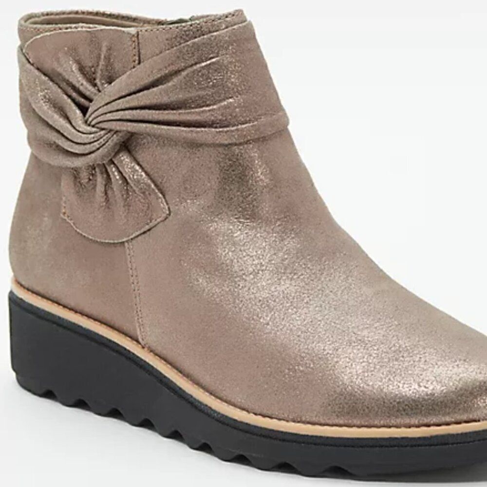Clarks Sharon Salon Boots- Pewter Metallic- Size 7 M- NIB